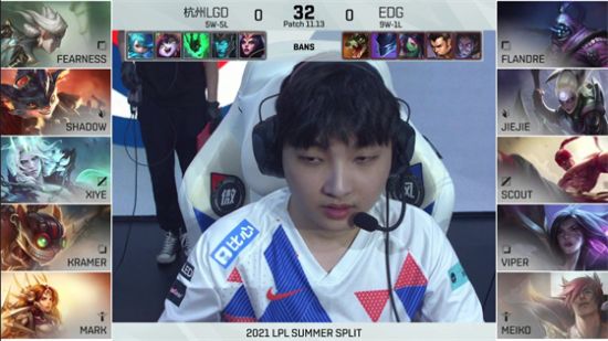 英雄联盟手游女子SOLO赛精彩开幕，玫瑰之约引发热潮