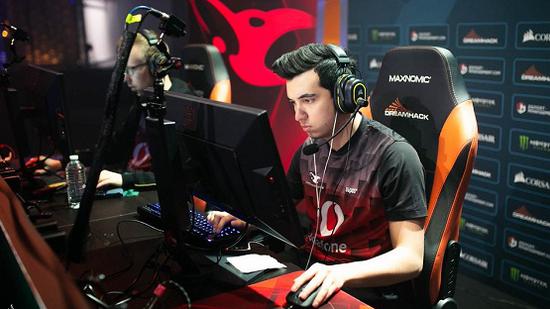 LPL赛区最新积分榜分析：BLG强势领跑